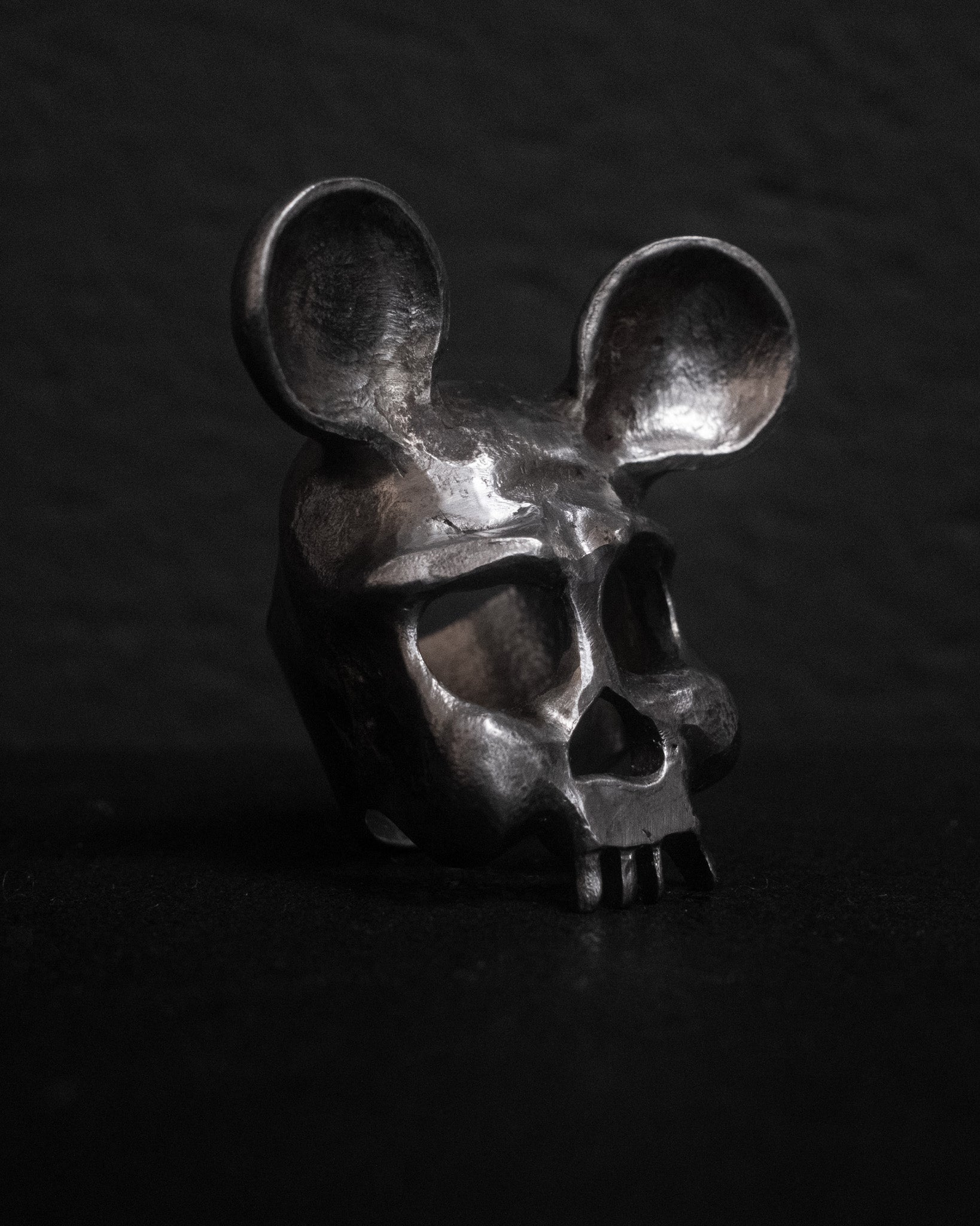 The Forged Mouse Skull Ring