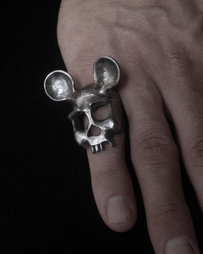 The Forged Mouse Skull Ring