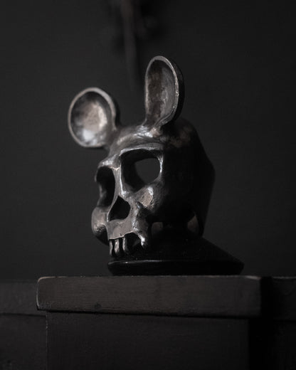The Forged Mouse Skull Ring