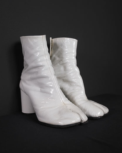 MAISON MARGIELA Patent White Tabi Boots A/W 2018, EU 39