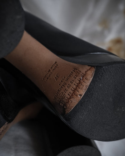 MAISON MARGIELA Black leather tabi boots with platform heel, EU 37