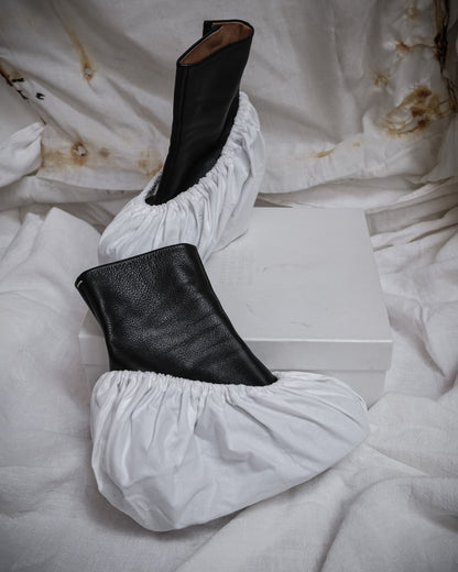 MAISON MARGIELA Black leather tabi boots with platform heel, EU 37