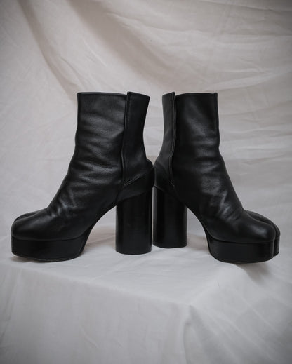 MAISON MARGIELA Tabi Platform Boots Black Leather, EU 36