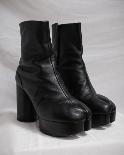 MAISON MARGIELA Tabi Platform Boots Black Leather, EU 36