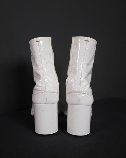 MAISON MARGIELA Patent White Tabi Boots A/W 2018, EU 39