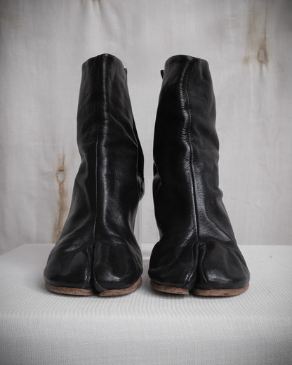 MAISON MARTIN MARGIELA Black Leather Tabi Boots with Plexiglass Heel – SS 2012, EU 37
